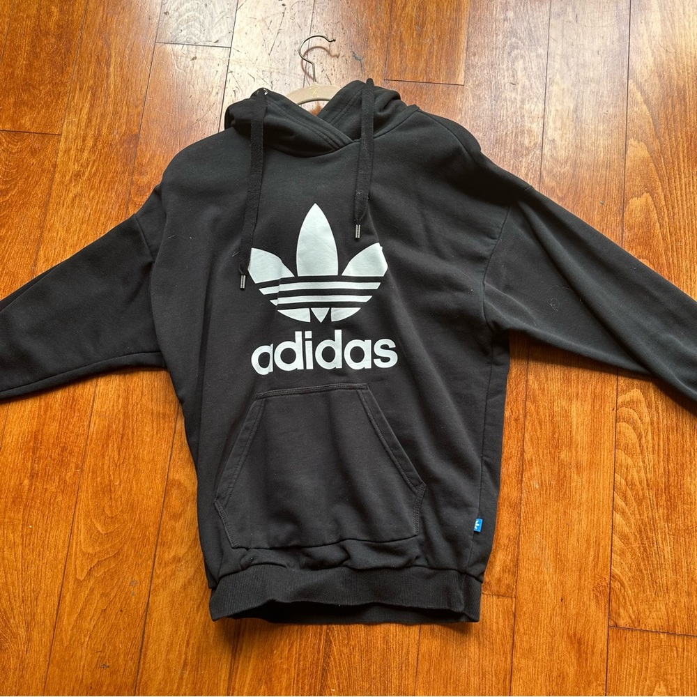 ADIDAS logo sweatshirt, barely worn.